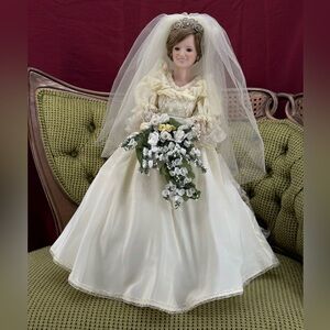The Danbury Mint Doll “The Princess Diana Bride Doll" Royal Wedding With Box